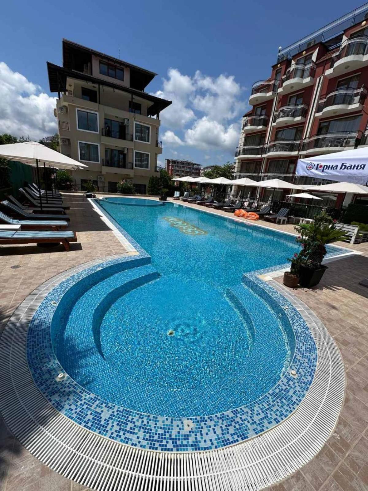 Salena Beach Hotel Primorsko Exteriör bild