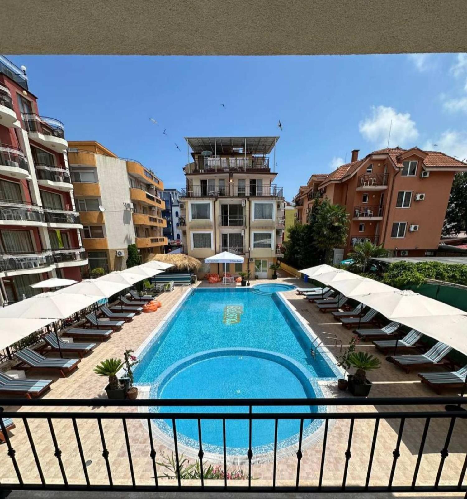 Salena Beach Hotel Primorsko Exteriör bild